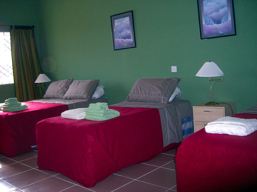 Jamaica Inn Guest House Botianaw Quarto foto