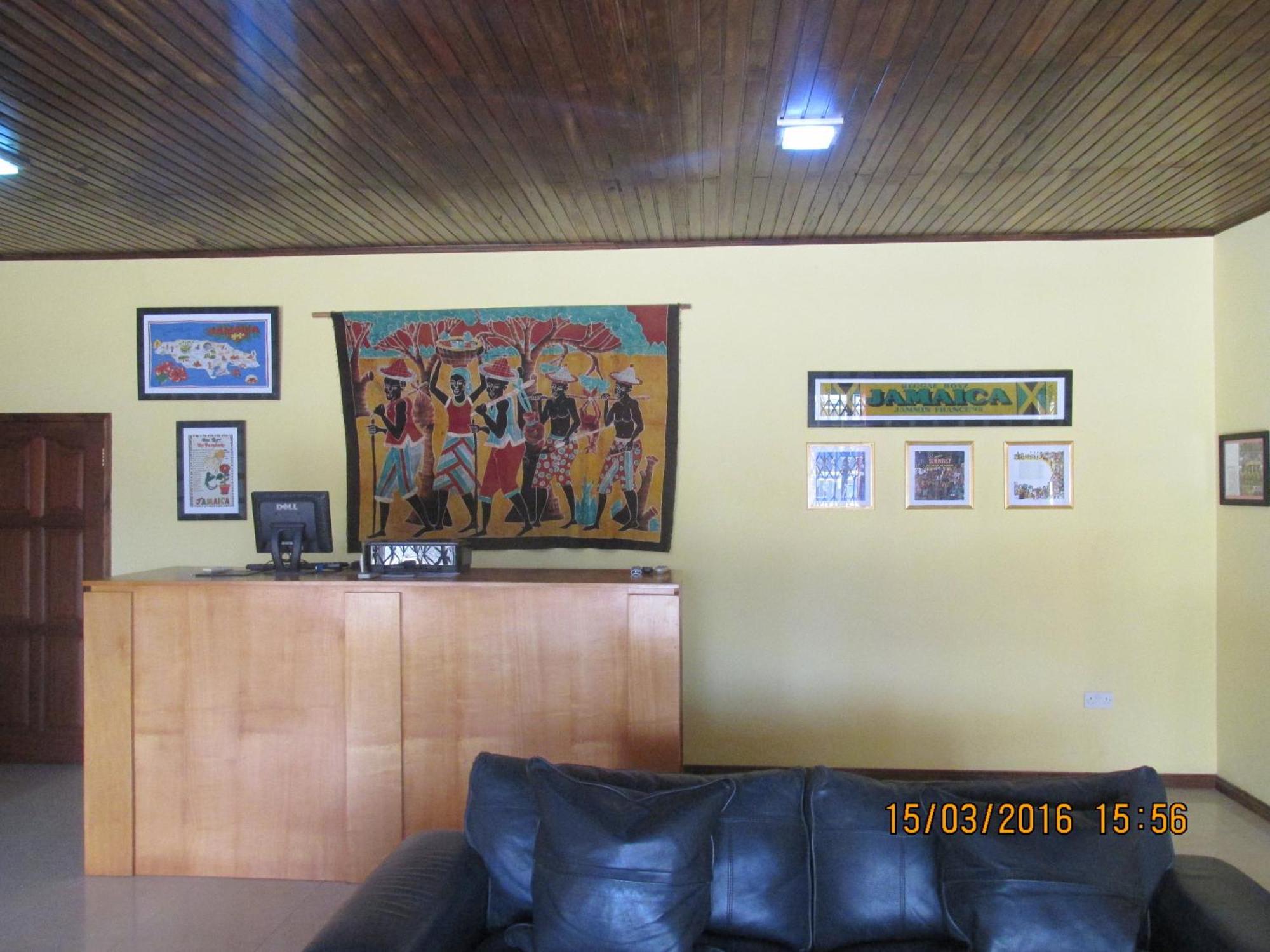 Jamaica Inn Guest House Botianaw Exterior foto